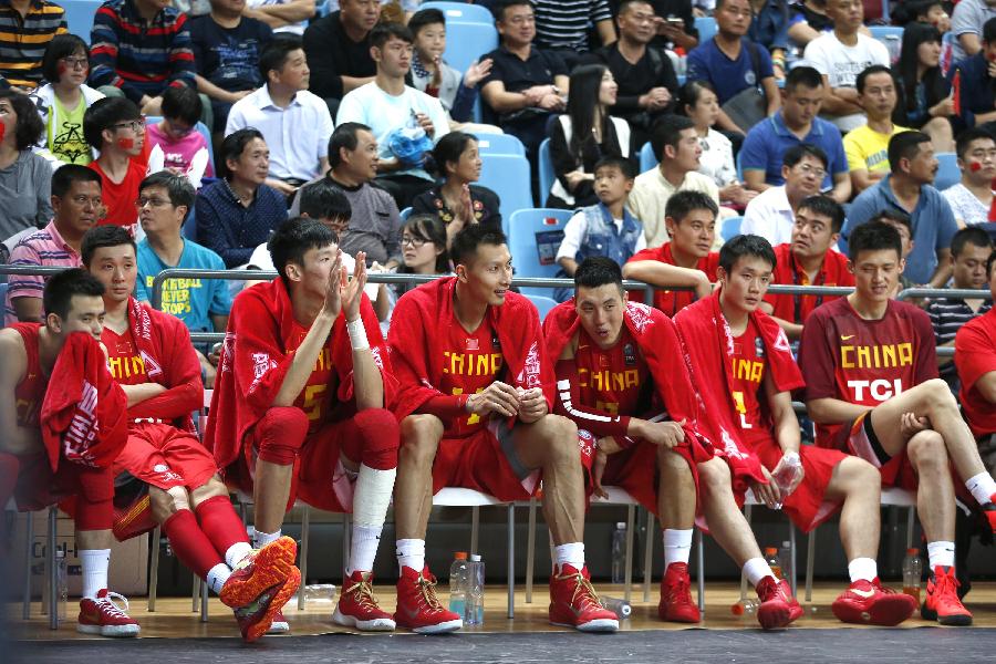 男篮亚锦赛:中国大胜印度 半决赛将遇伊朗(高清