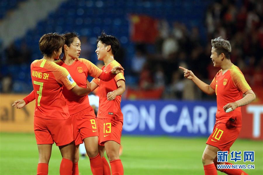 （体育）（14）足球――女足亚洲杯：中国队晋级半决赛