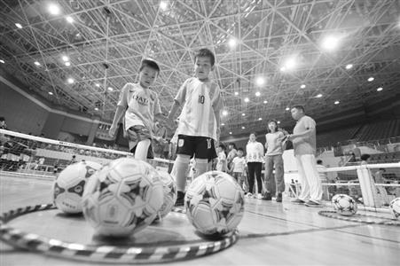 到2020年南京将有200所足球特色学校