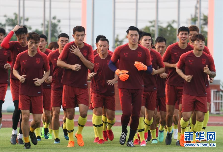 （体育）（4）足球――国足曼谷赛前训练