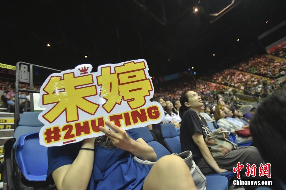 世界女排联赛香港站 中国女排轻取日本队