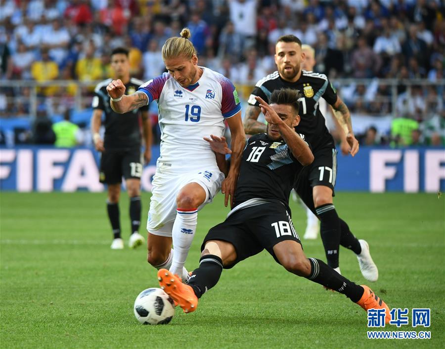 （世界杯）（2）足球――D组：阿根廷队战平冰岛队