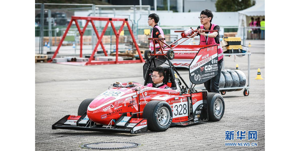 中国车队亮相德国大学生方程式赛车比赛