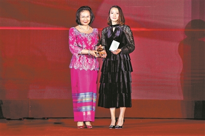 黄雅琼蝉联年度最佳女运动员