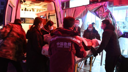 青海省人民医院开通绿色通道 陆续接诊地震伤患