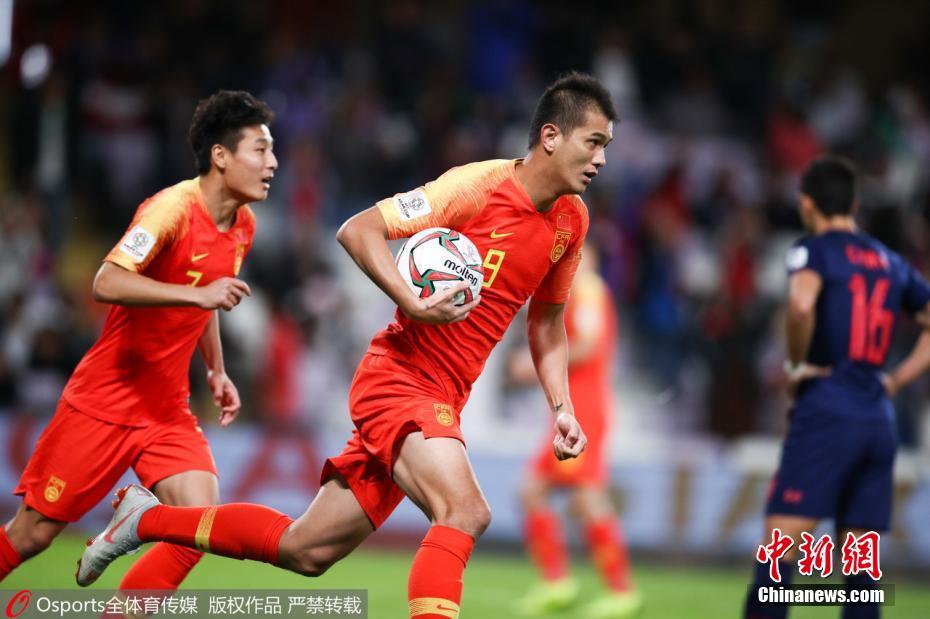 国足2:1逆转泰国晋级亚洲杯八强